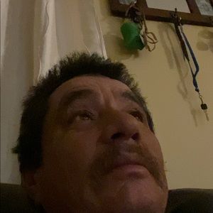 Meet your Posher, Efrain